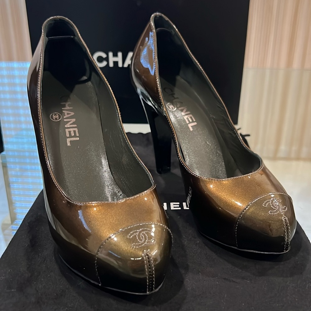 🔥🔥🔥Authentic Chanel high heels